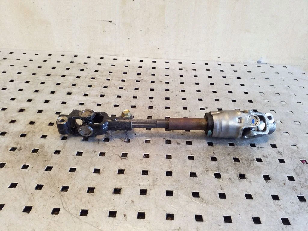 Steering column universal joint