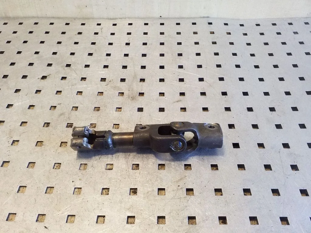 Steering column universal joint