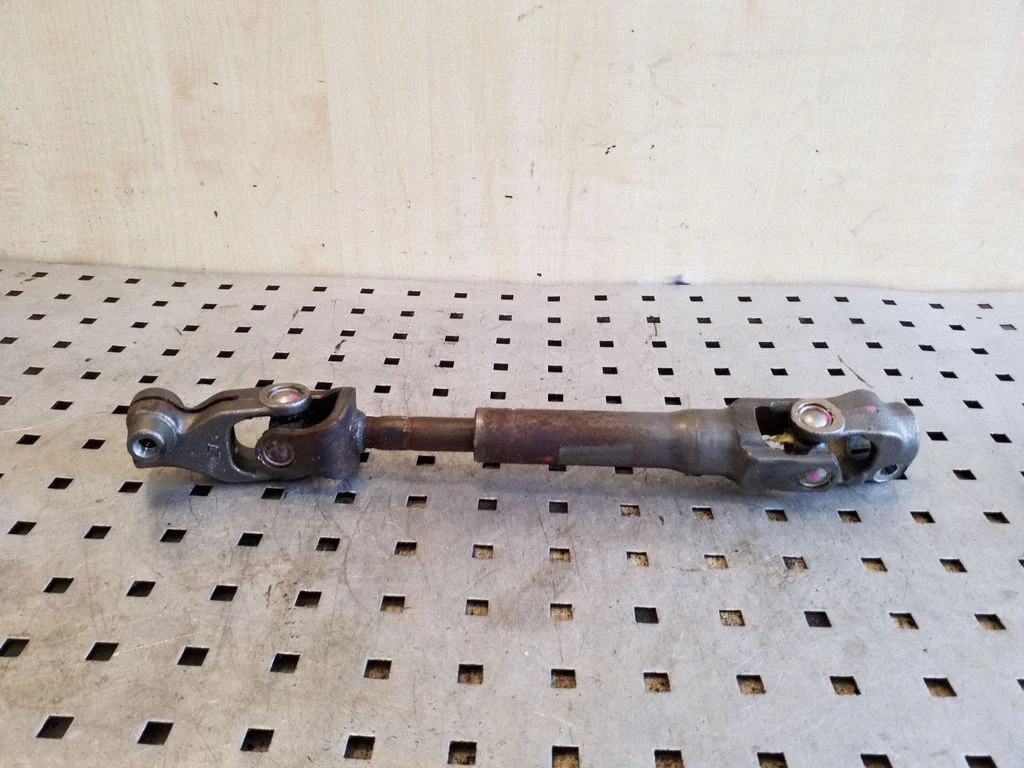 Steering column universal joint
