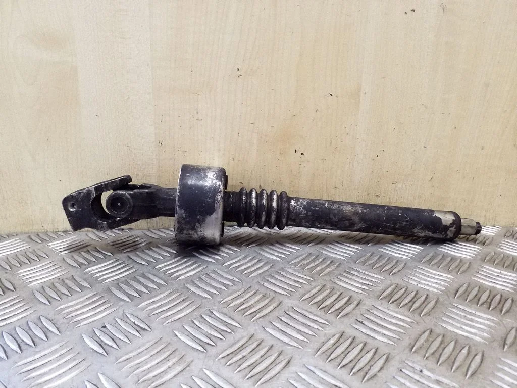 Steering column universal joint