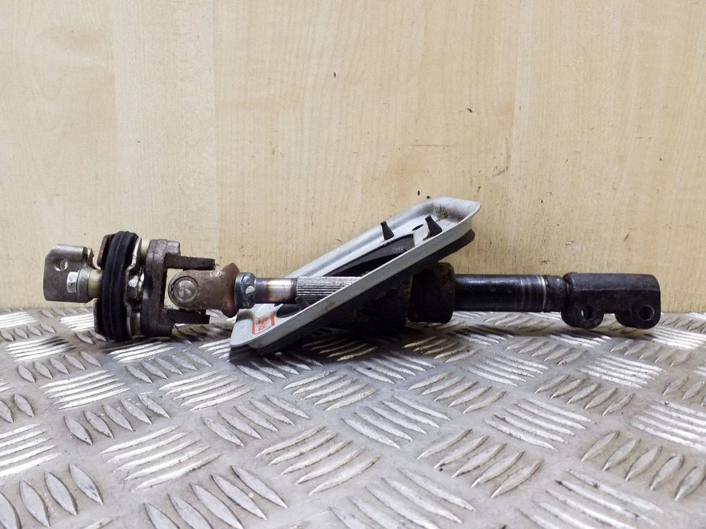Steering column universal joint