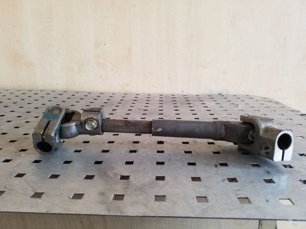 Steering column universal joint