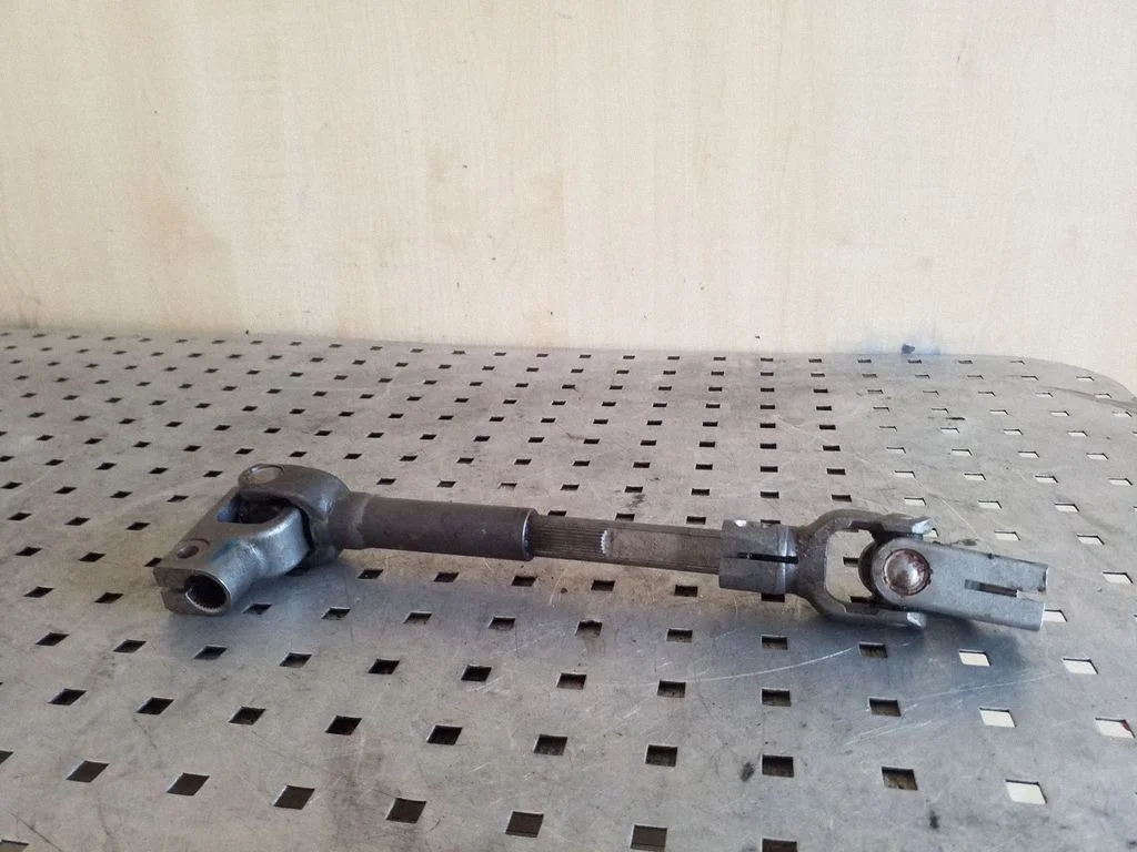 Steering column universal joint