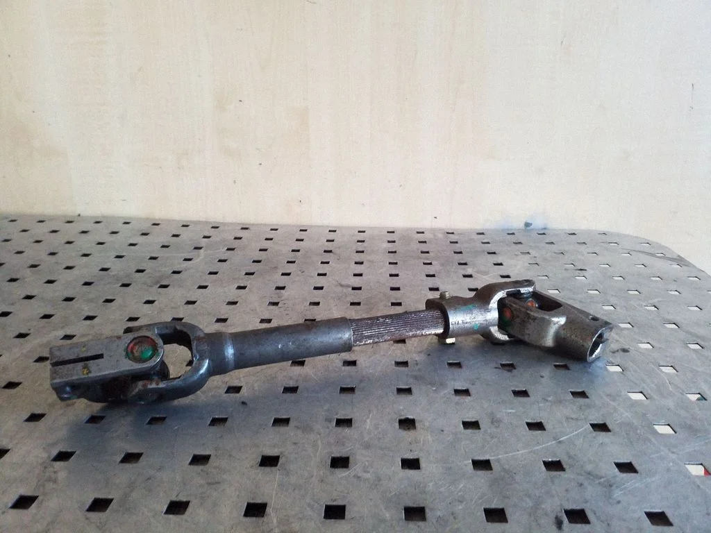 Steering column universal joint