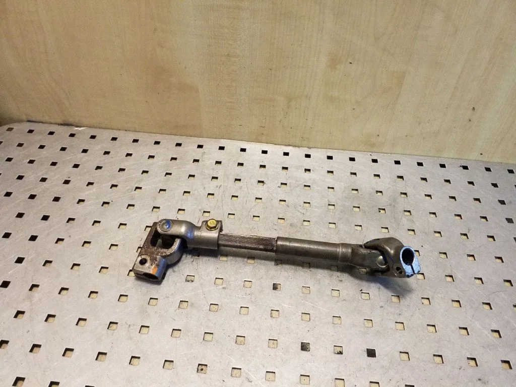 Steering column universal joint – Toyota Corolla E120 E130 (2004-2007)