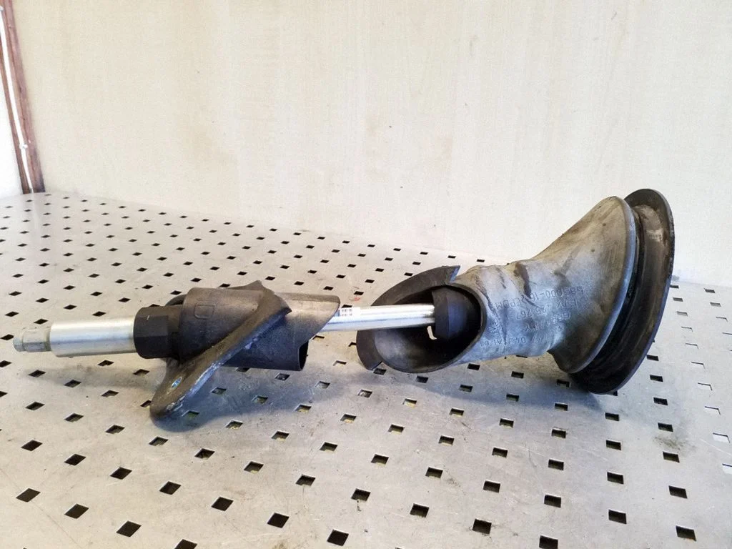 Steering column universal joint 6776689