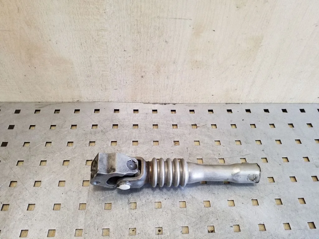 Steering column universal joint