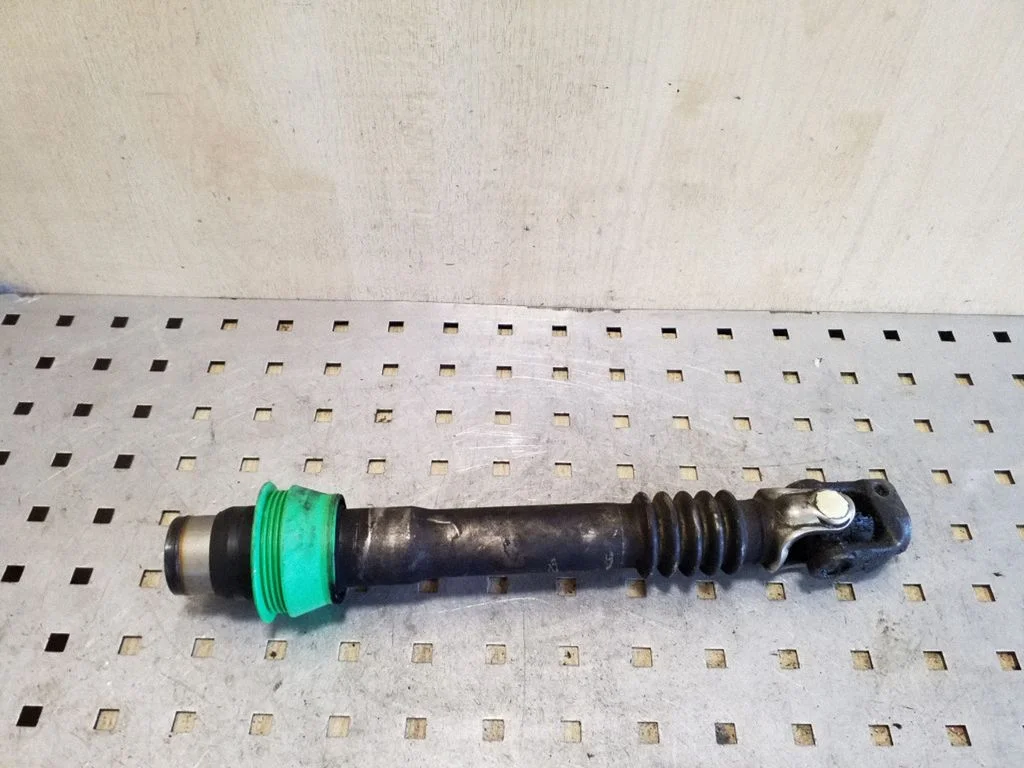 Steering column universal joint