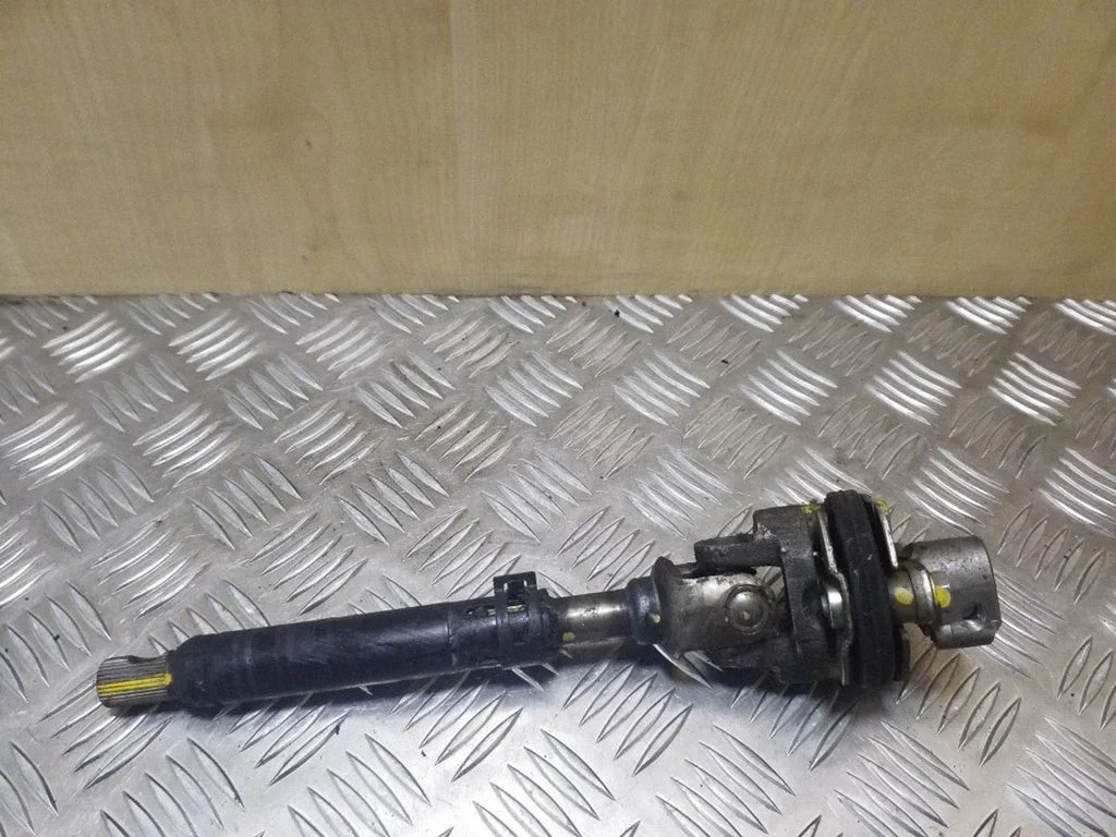 Steering column universal joint