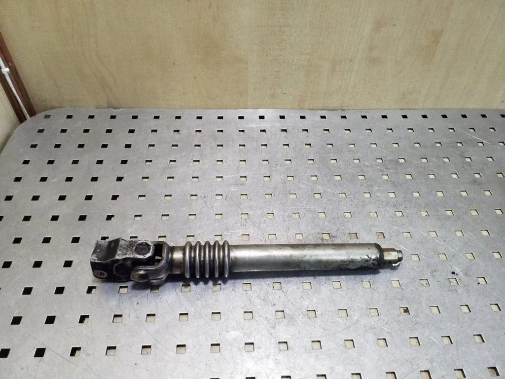 Steering column universal joint
