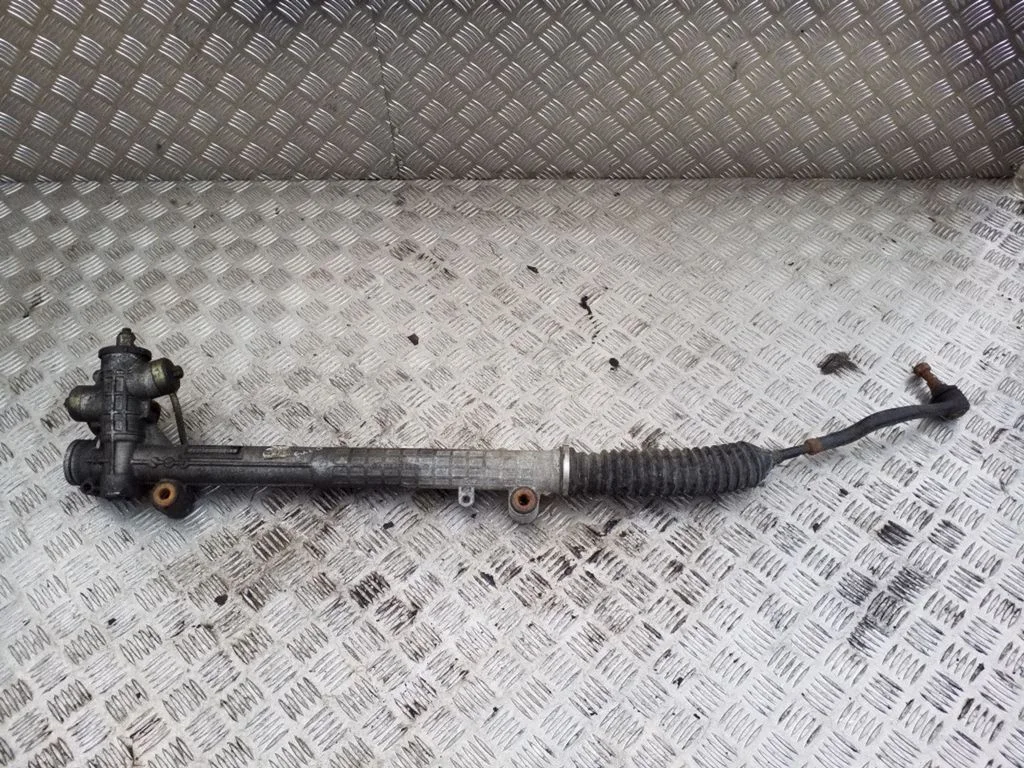 Steering rack A1684610601