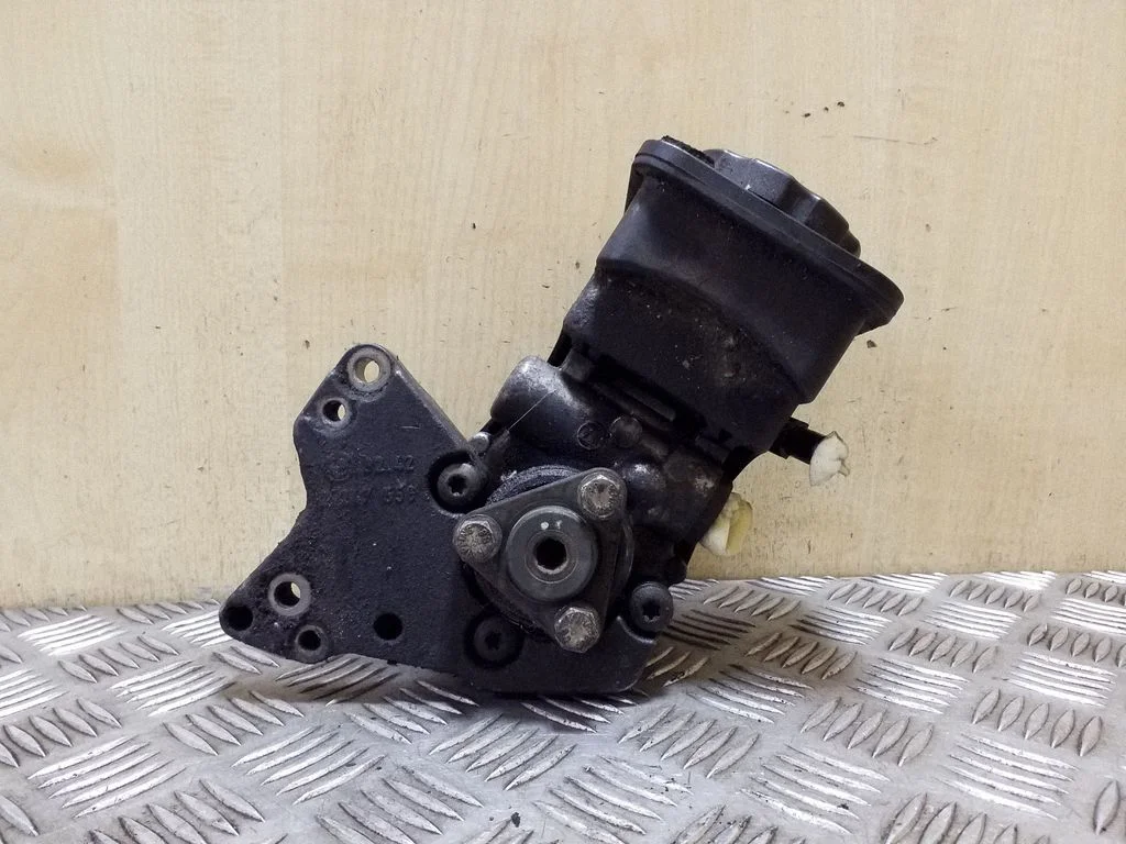 Roolivõimendi pump 1095749