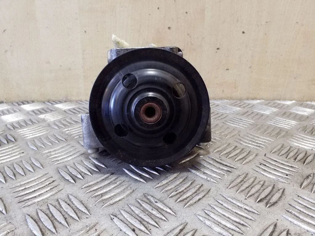 Power steering pump – Jaguar XF X250 (2007-2015)