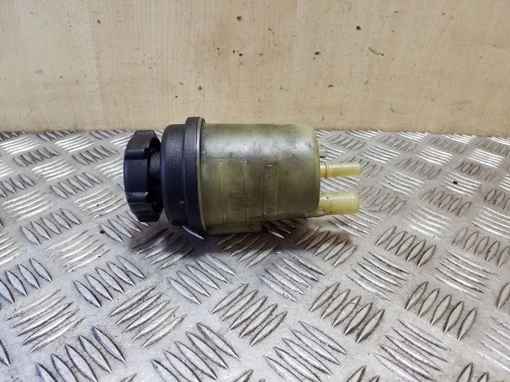 Power steering fluid tank/reservoir – Jaguar XF X250 (2007-2015)
