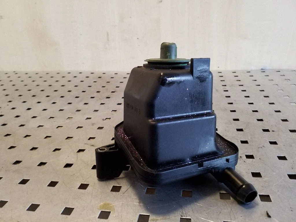 Power steering fluid tank/reservoir 1J0422371C