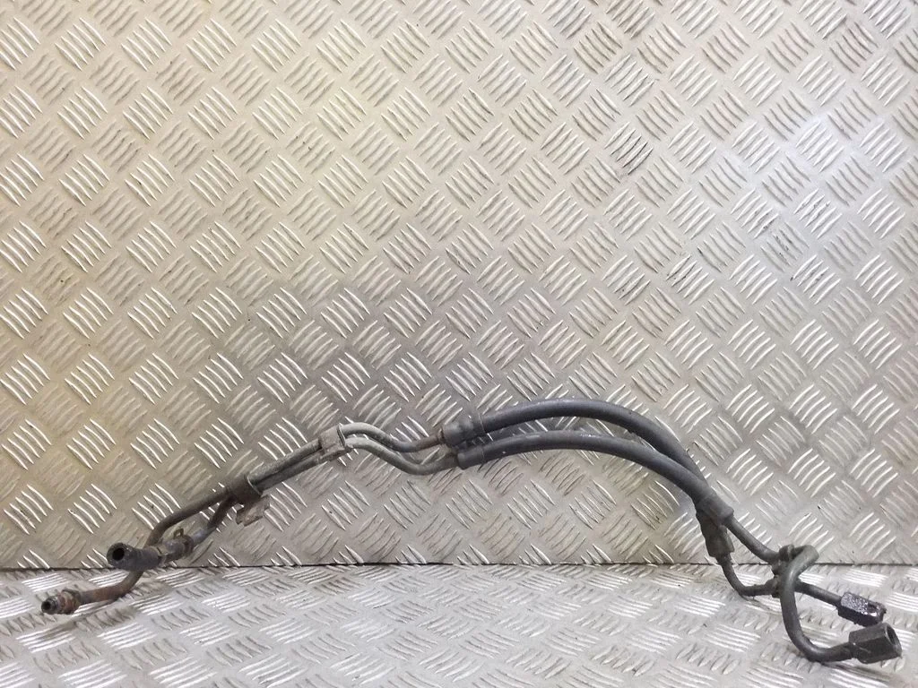 Power steering hose/pipe/line