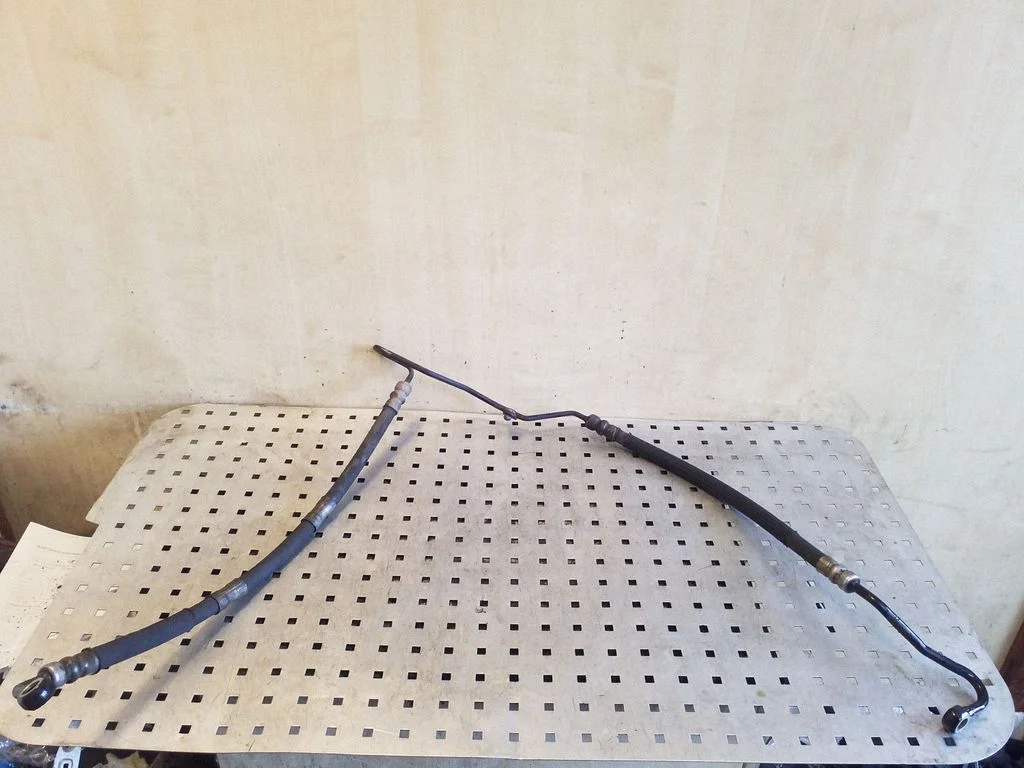 Power steering hose/pipe/line 6772323