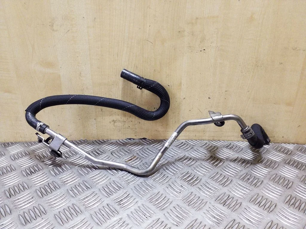 Power steering hose/pipe/line 7P6422890D