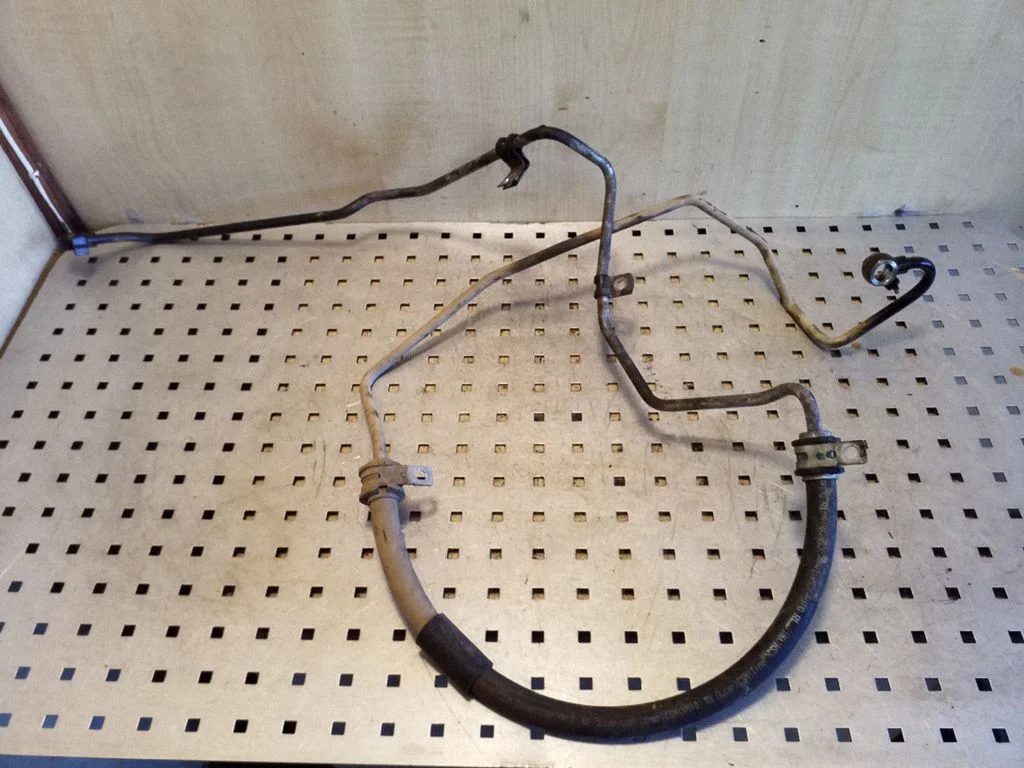 Power steering hose/pipe/line