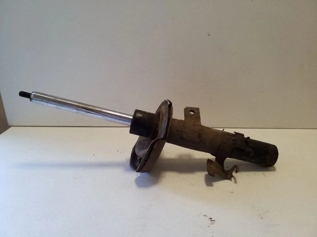 Front shock absorber/damper 31387746