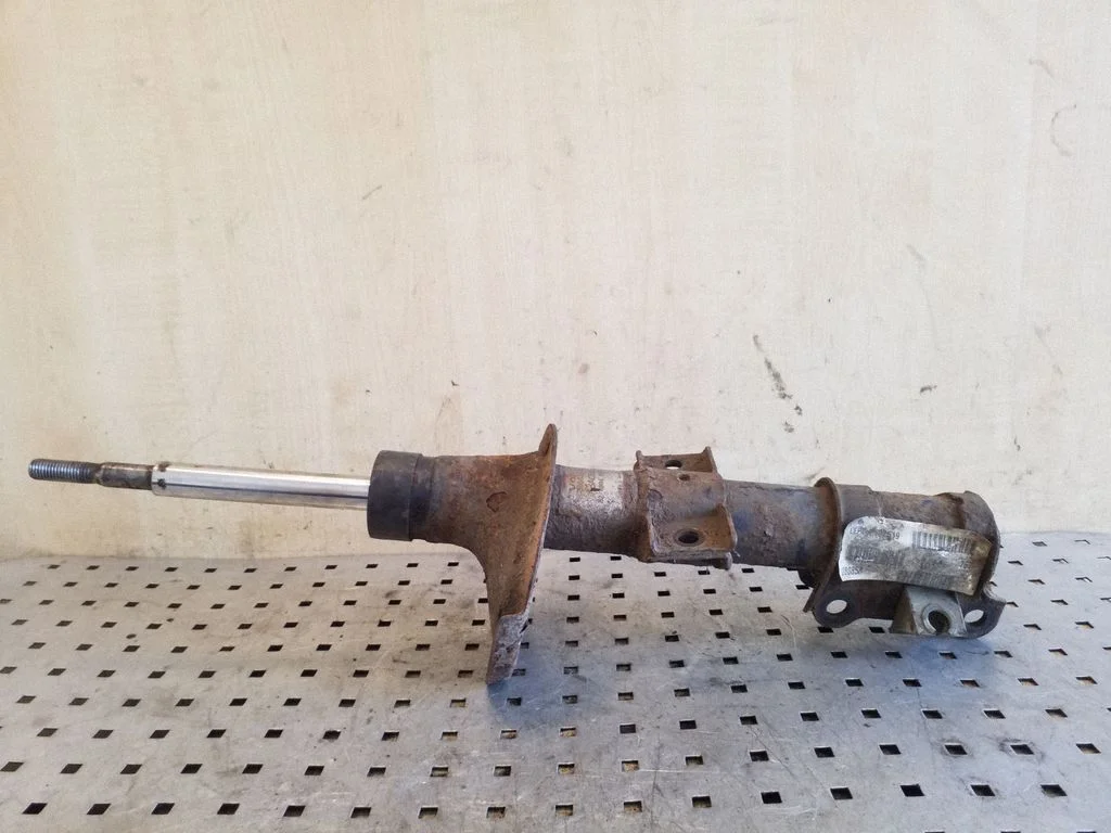 Front shock absorber/damper