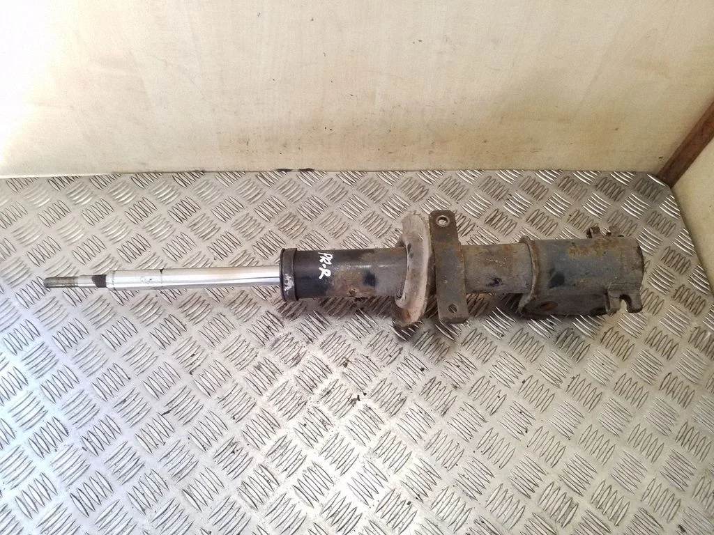 Front shock absorber/damper – front right