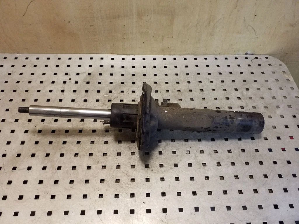 Front shock absorber/damper – left