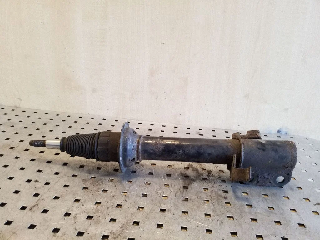Front shock absorber/damper