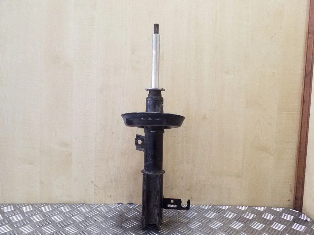 Front shock absorber/damper – right