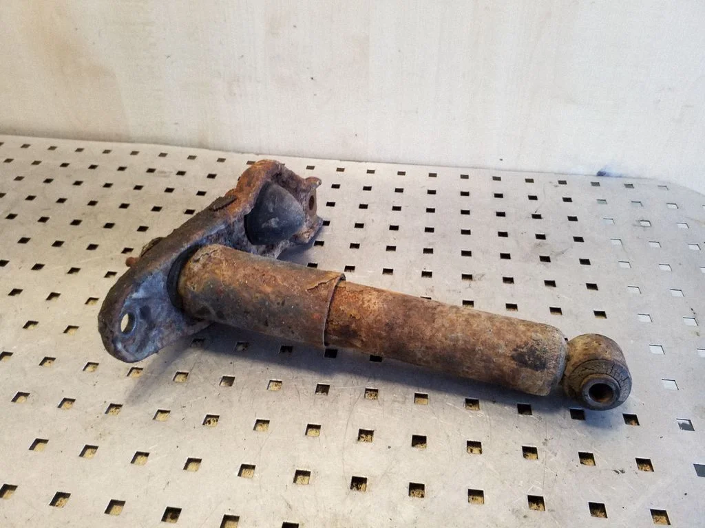 Front shock absorber/damper – right