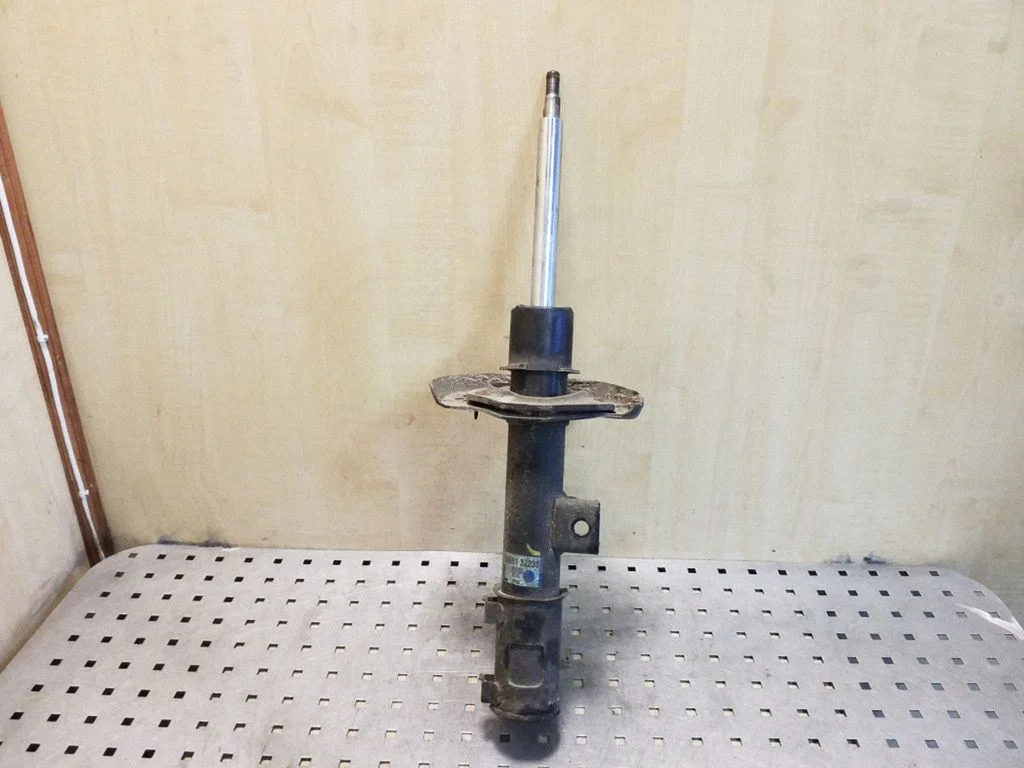 Front shock absorber/damper 546513Z230
