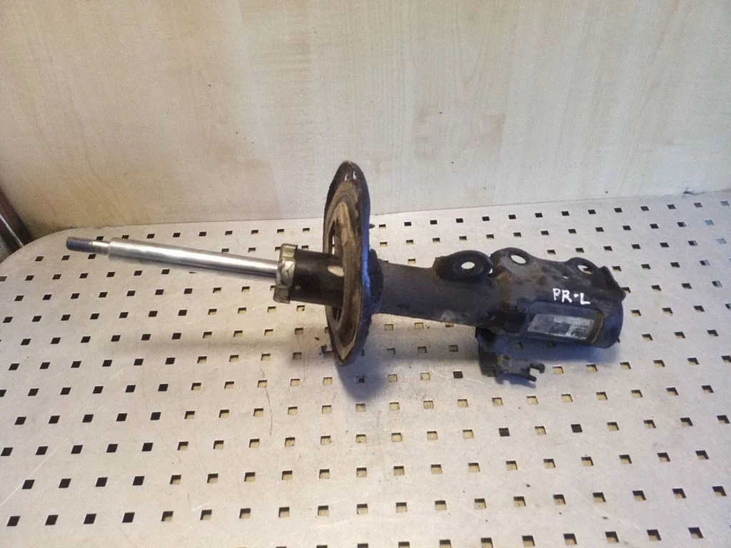 Front shock absorber/damper 4852005330