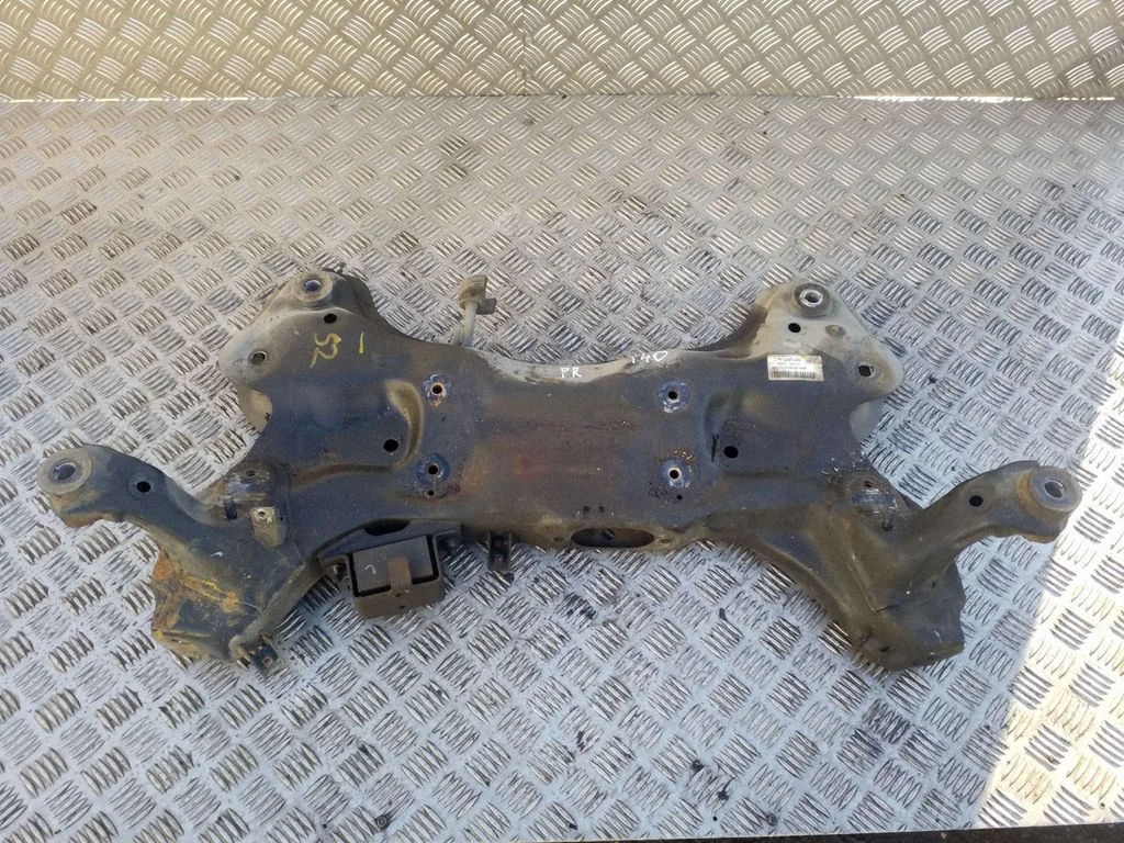 Front subframe 624013Z100