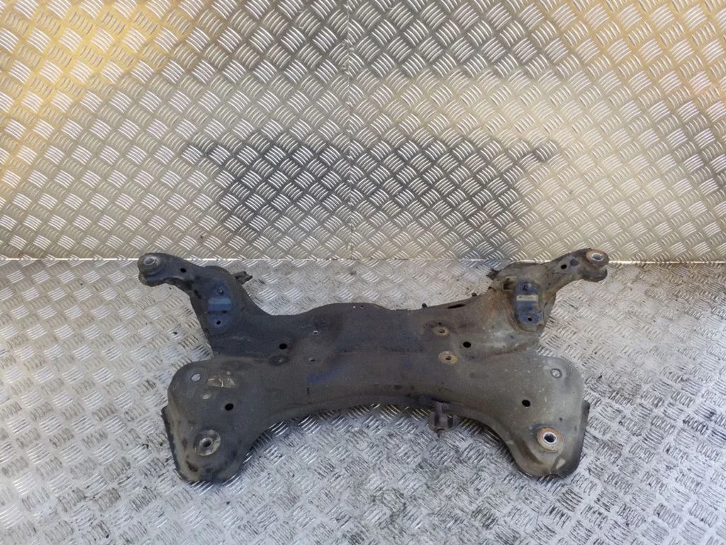 Front subframe 624013Z100