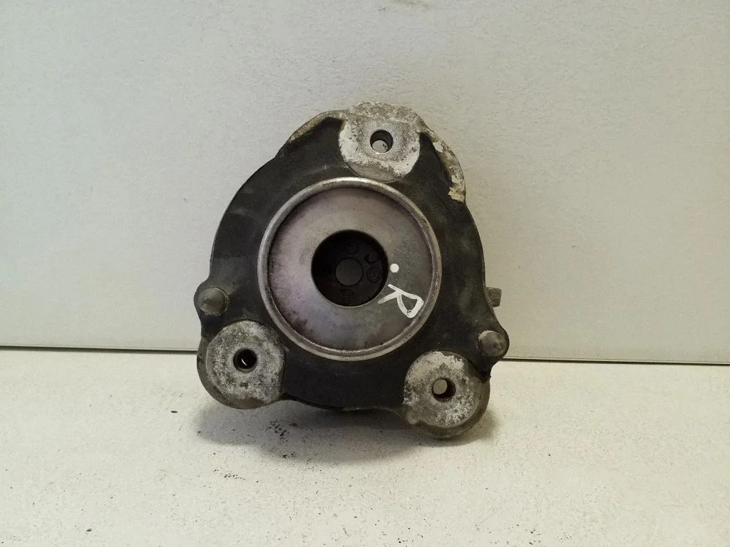 Front upper strut mount – Fiat Ducato (2014-)