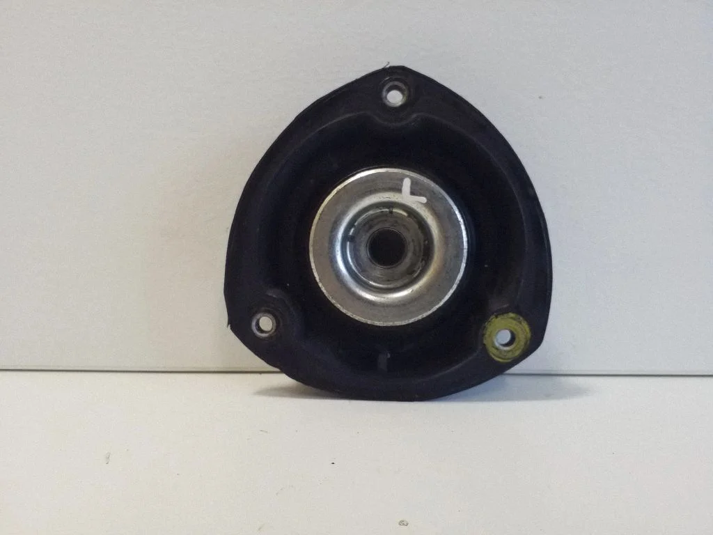 Front upper strut mount 5Q0412331C