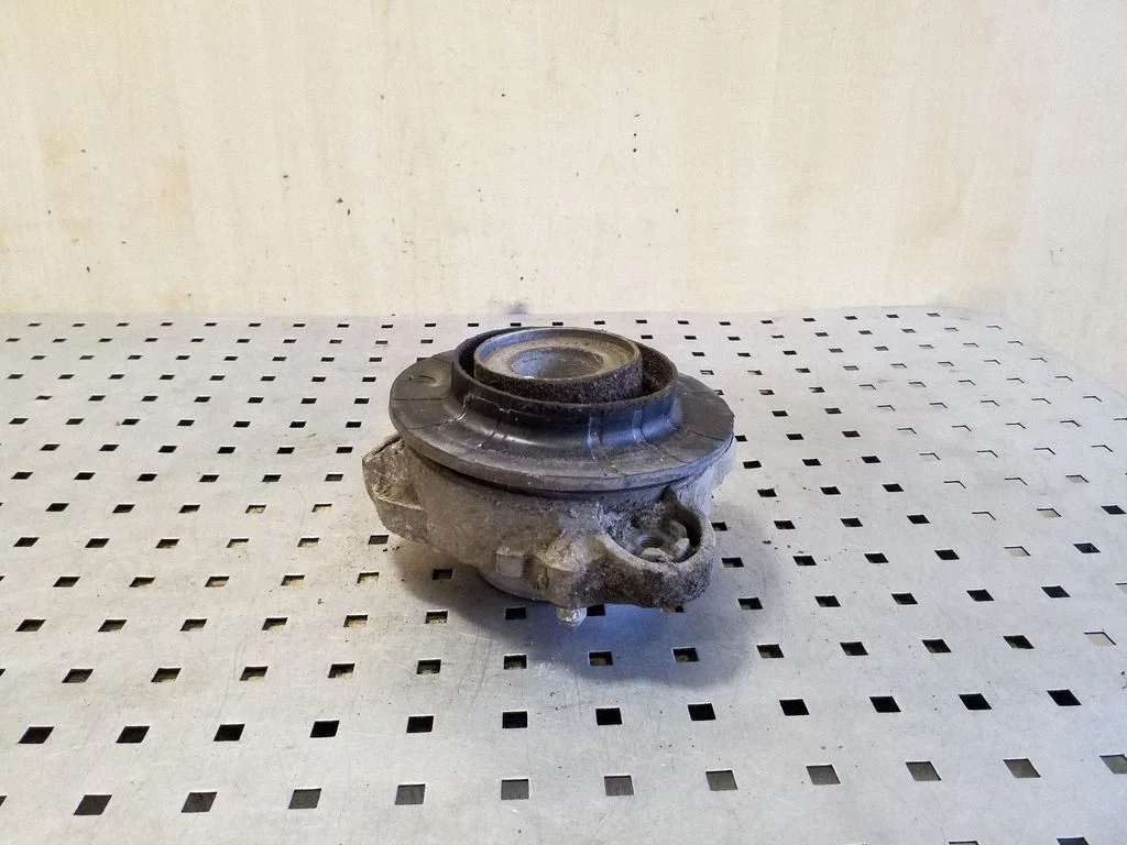 Front upper strut mount – Fiat Ducato (2014-)