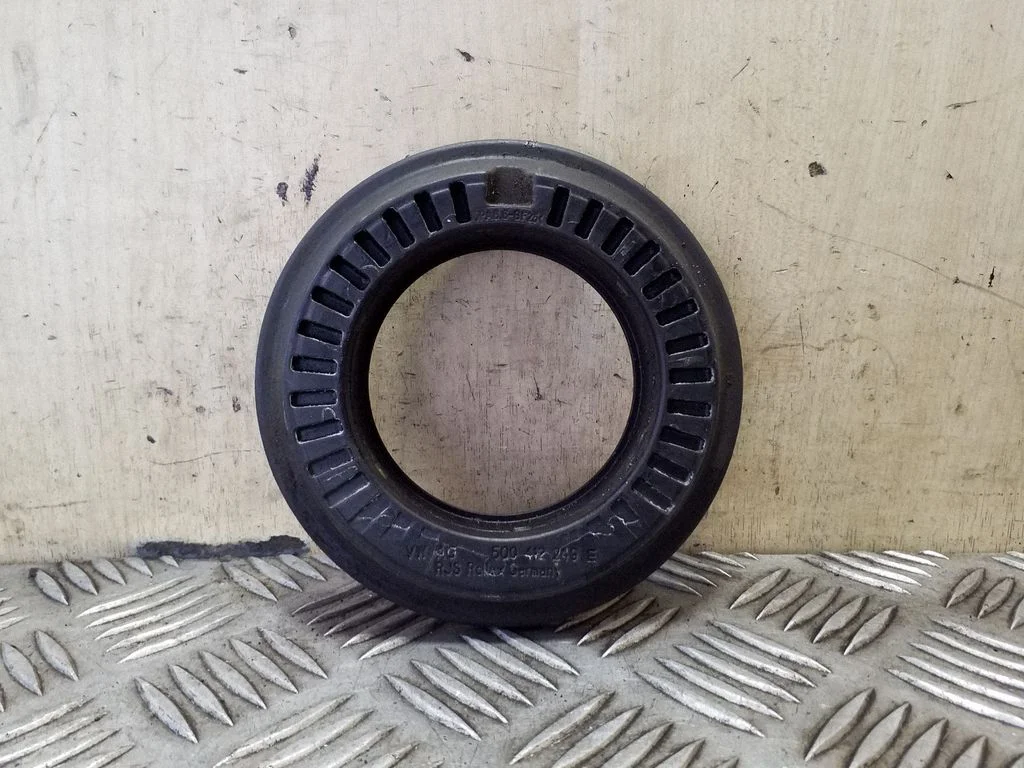 Front upper strut mount 5Q0412249E