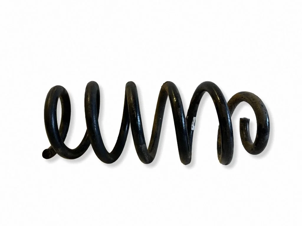 Front coil spring 4M0411105