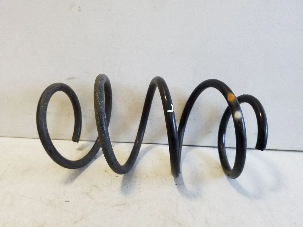 Front coil spring – left