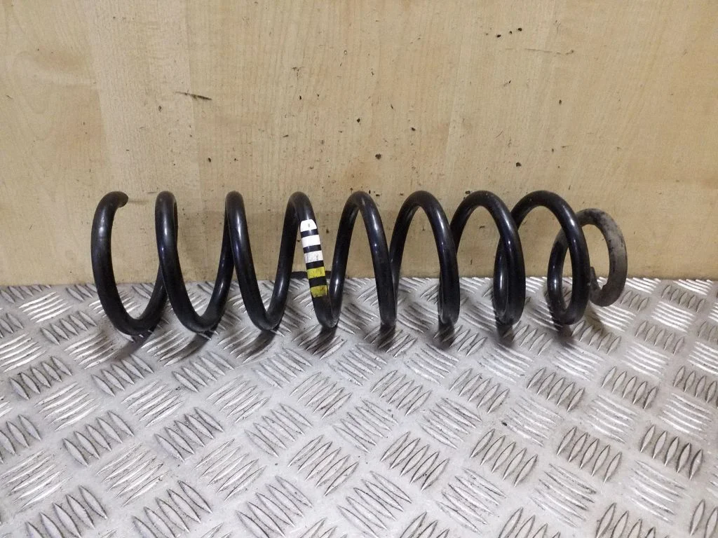 Front coil spring – Mercedes-Benz GLC-Class C253 (2016-)