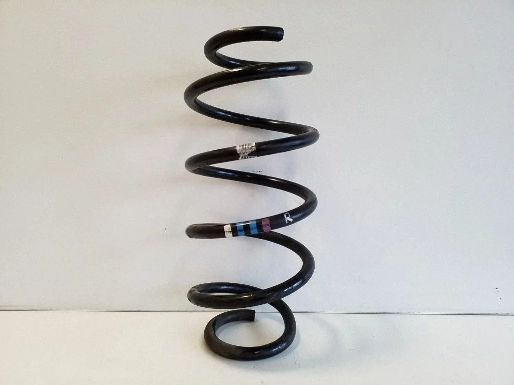Front coil spring – front right