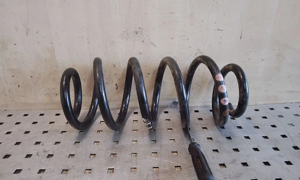 Front coil spring – right