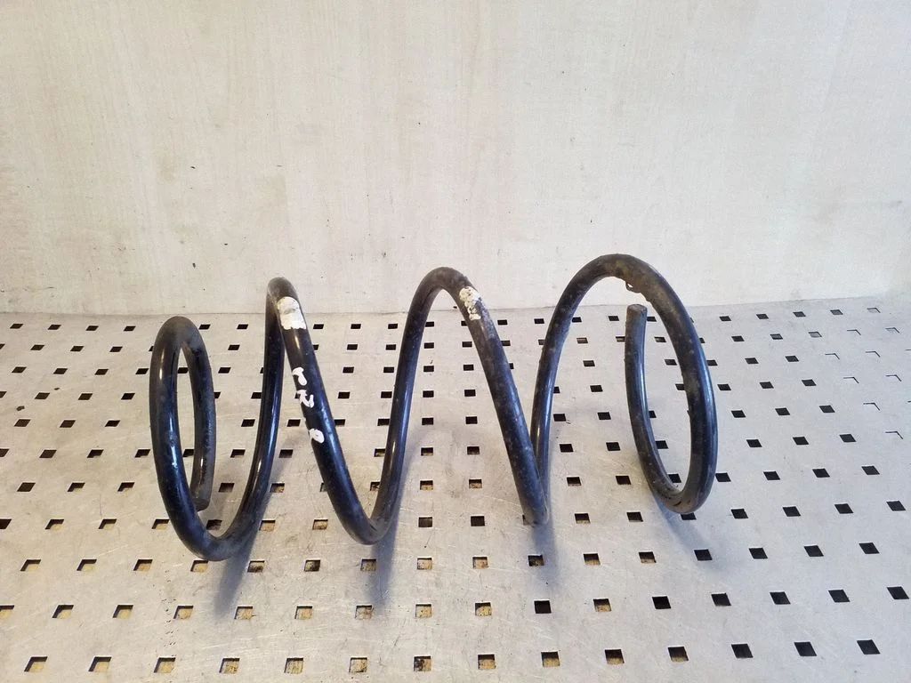 Front coil spring – right