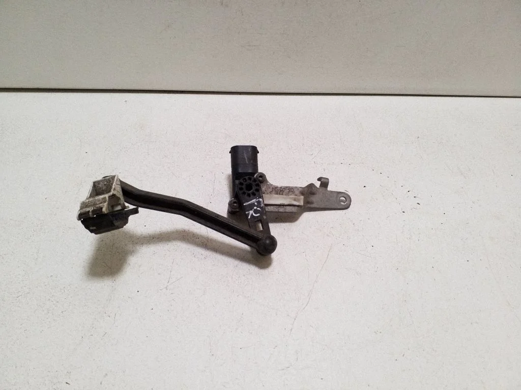 Headlight/headlamp level sensor 37146895466