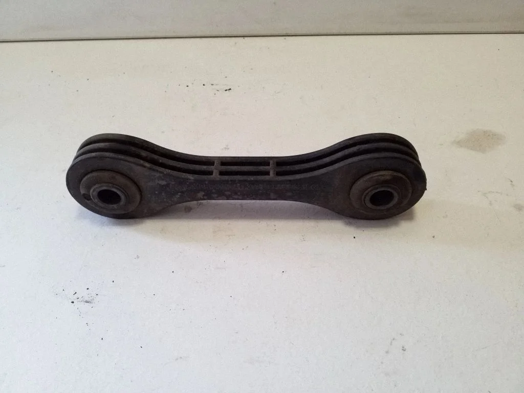 Front anti-roll bar/stabilizer link 2H0411317B