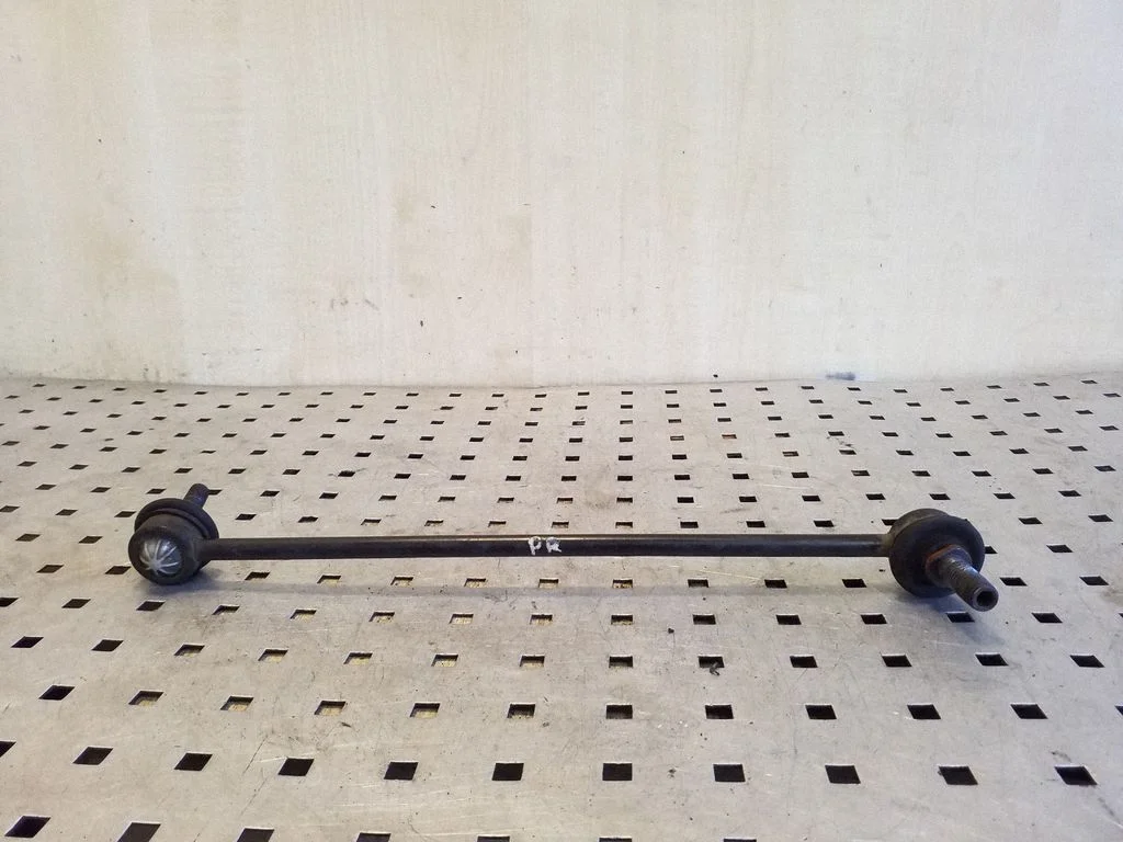 Eesmise stabilisaatori varras (link) – Volvo XC90 (2003-2006)