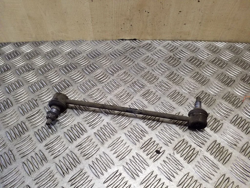 Front anti-roll bar/stabilizer link