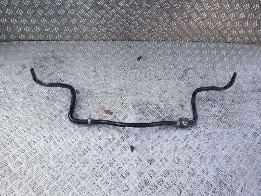 Front anti-roll bar/sway bar – Toyota Avensis T250 (2003-2006)