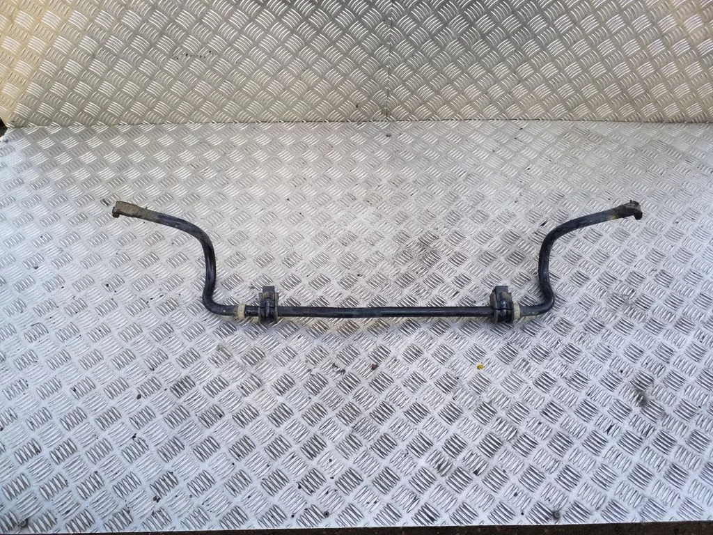 Eesmine stabilisaator (kaldevarras) – Nissan Qashqai (2010-2014)